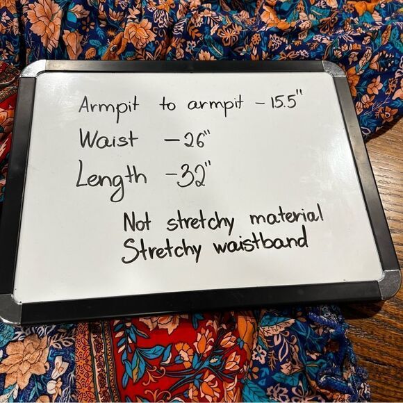 Fake wrap floral mini dress with short sleeves - Picture 9 of 11